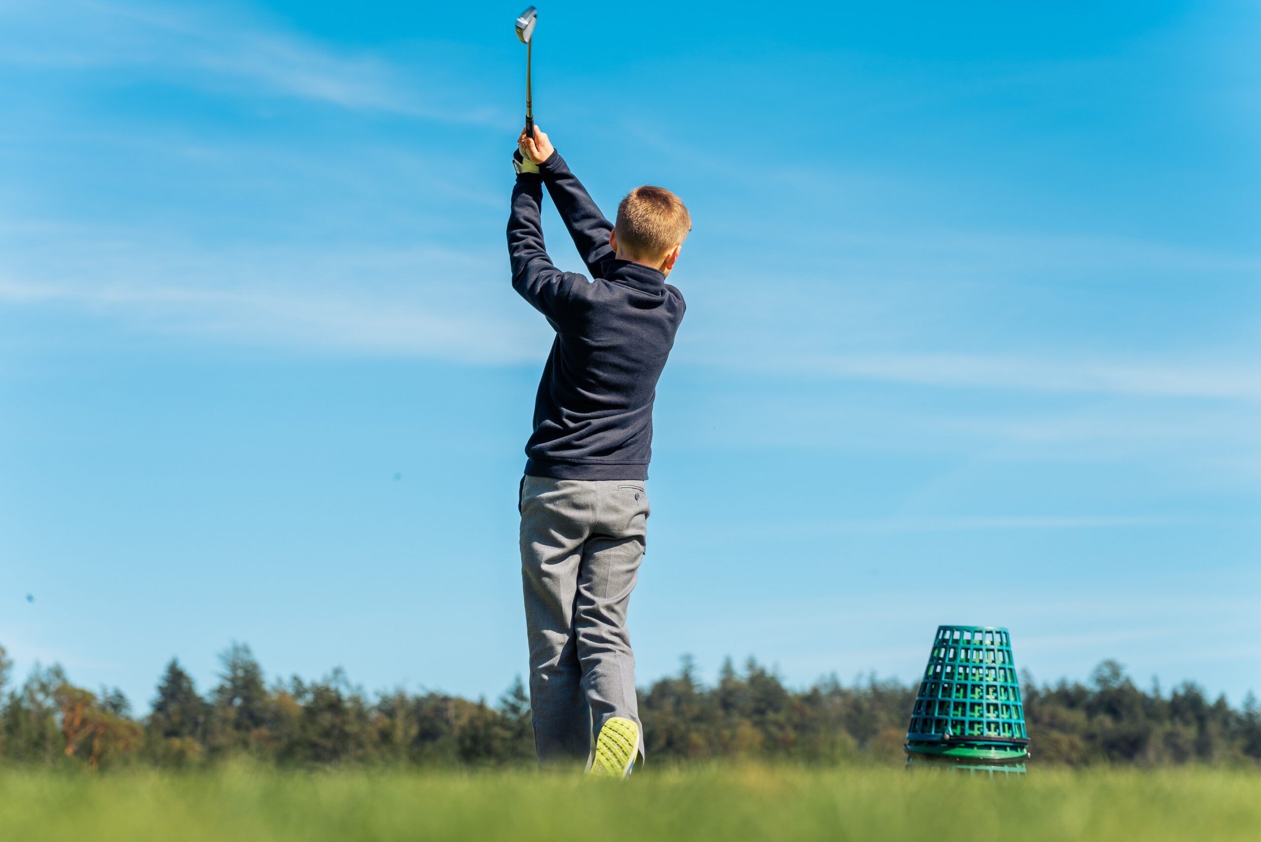 Därför borde fler juniorer spela med caddie!